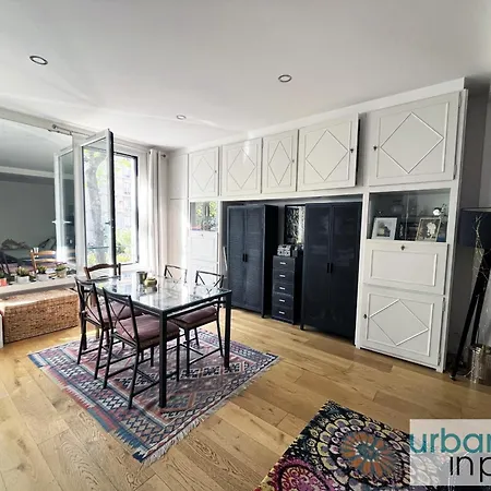 Urban Flat 27 - Beautiful In Center Of Appartement